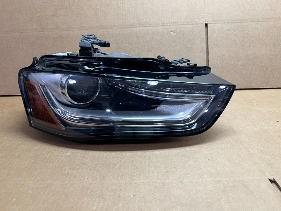 OEM 2013 2014 2015 2016 AUDI A4 XENON HEADLIGHT NON-AFS RIGHT RH NICE! - Image 4 of 4