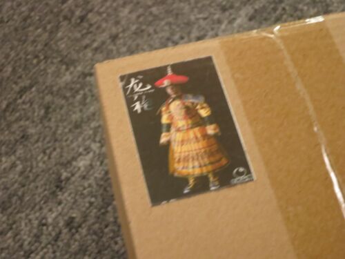 303 TOYS Modello No.8 Set Abito Drago Imperatore della Dinastia Qing #N8-2101 NUOVO - Foto 2 di 4