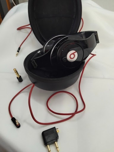 Beats by Dr. Dre Studio (1st Gen) Wired ANC Headphones w/ Case & Accessories - G