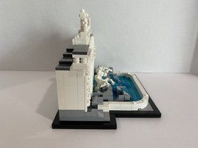 LEGO ARCHITECTURE: Trevi Fountain (21020) 100% Complete