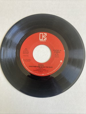 QUEEN Another One Bites The Dust 7'' Single 1980 Elektra FREDDIE MERCURY Vinyl
