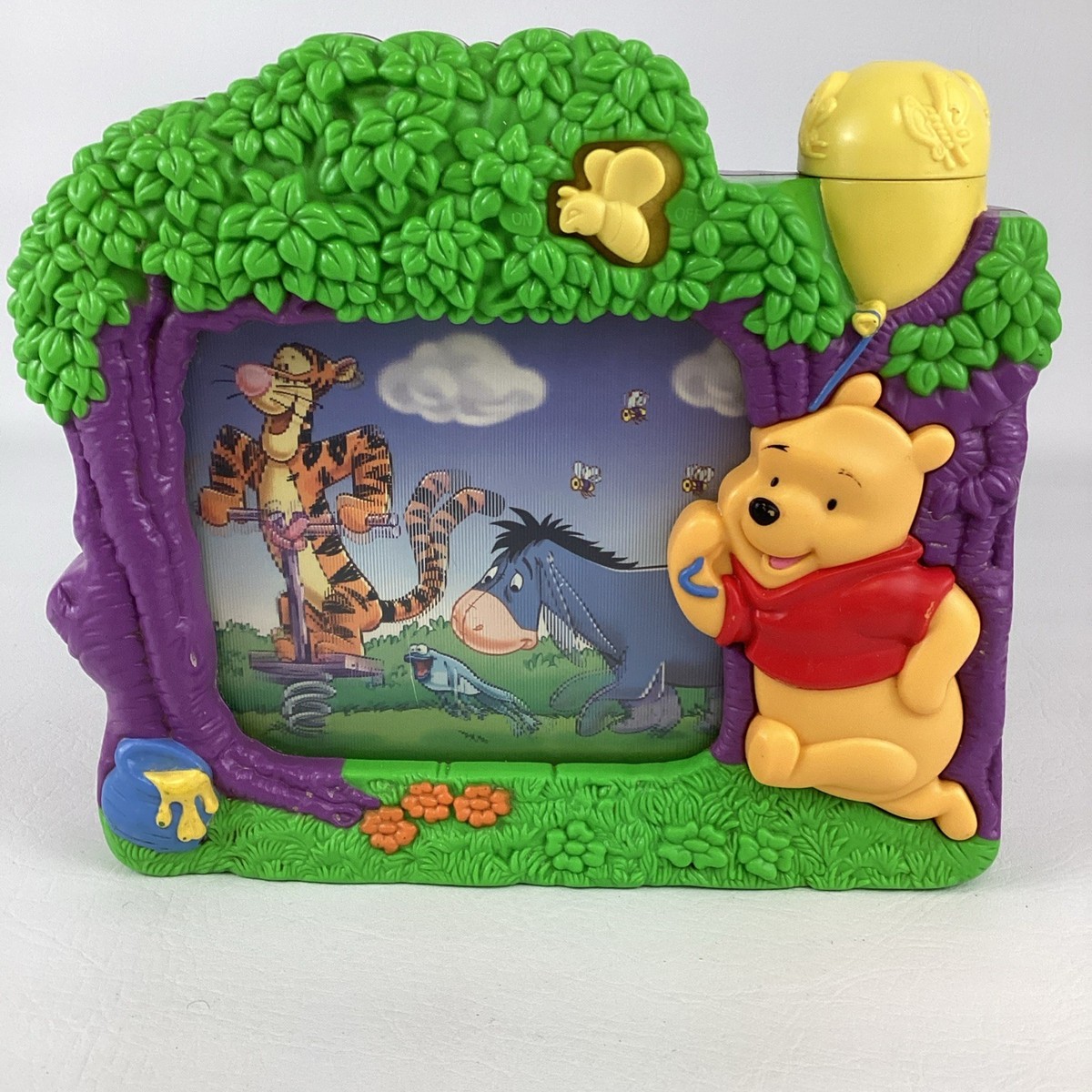 Disney Winnie The Pooh Wind Up Musical TV Scrolling Screen Vintage
