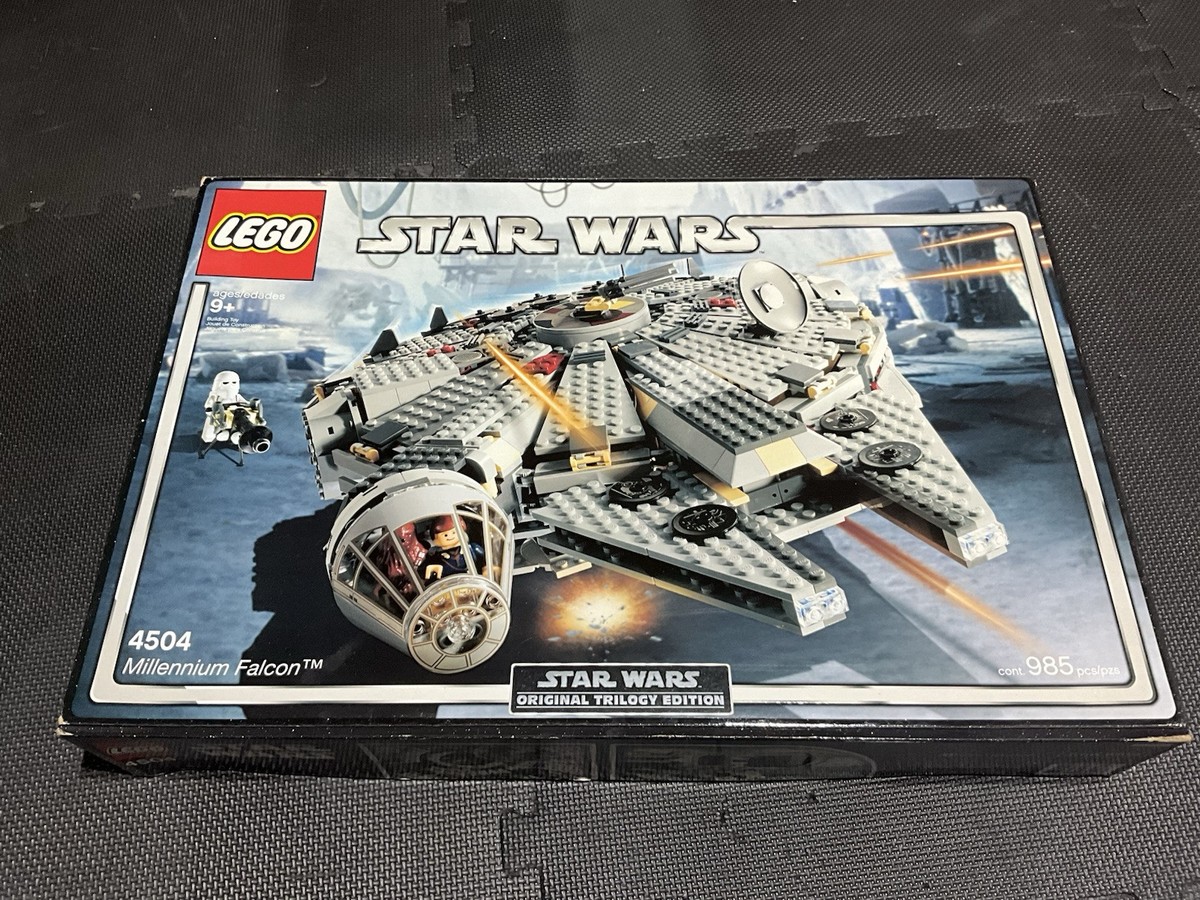 Falcon 4504 Lego 4505 Millennium Falcon LEGO 4504 Star Wars