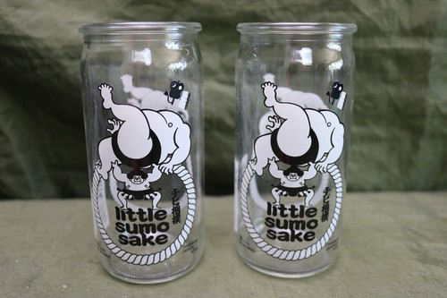 Little Sumo Sake Glasses Set of 2 Wrestling White Black Clear 6 0z - Picture 2 of 6