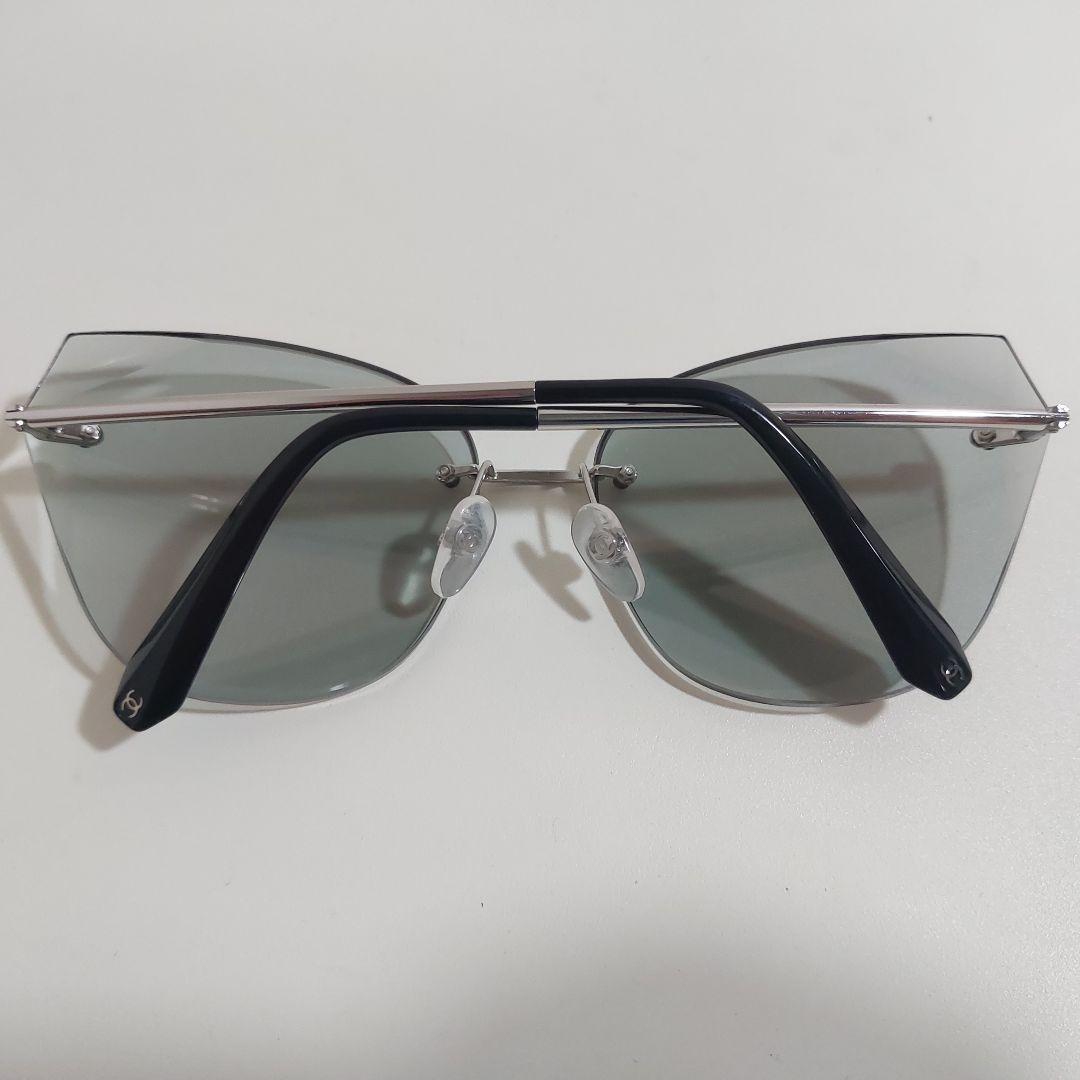 CHANEL Rimless Frameless Sunglasses Metal Silver Gray 4237c