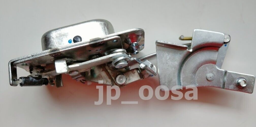 Toyota Land Cruiser FJ40 BJ42 1969-1984 OEM Front Door Lock RH