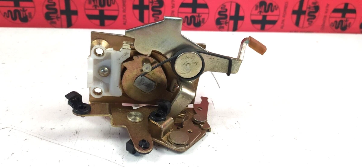 Alfa Romeo 33 MY90-94 Verriegelung Hinten Recht 96590712 Ohne 
