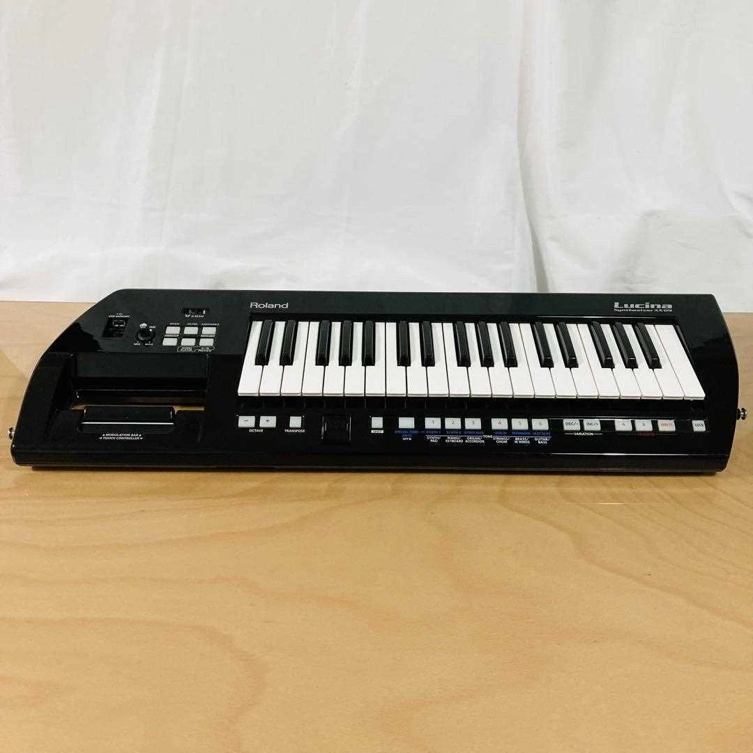 Roland AX-09 Lucina Synthesizer Keyboard Black Sparkle scratched