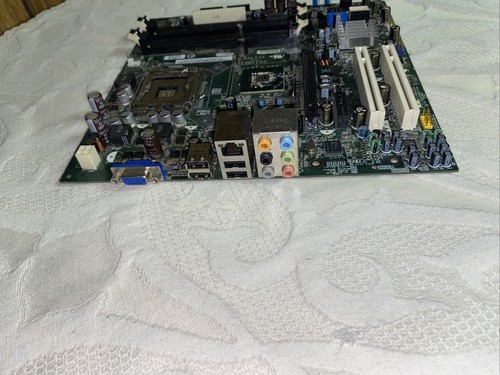 (TAL CUAL) Placa madre Broken Foxconn G33M02 Rev A00 LGA775 Mid-ATX con PINES DOBLADOS - Imagen 2 de 7