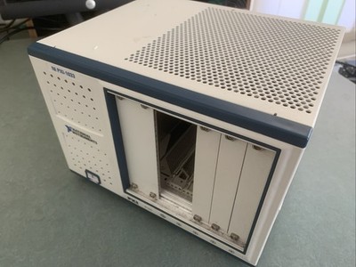 National Instruments NI PXI-1033 Chassis
