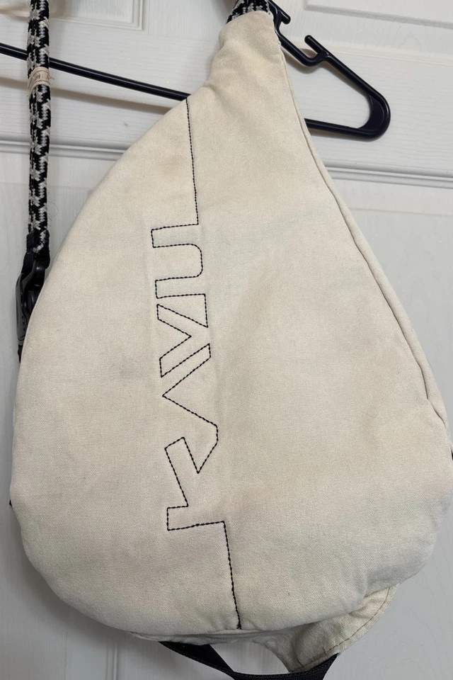 KAVU Rope Sling Bag Crossbody Backpack Adjustable Strap Shoulder Beige - Image 3 of 4