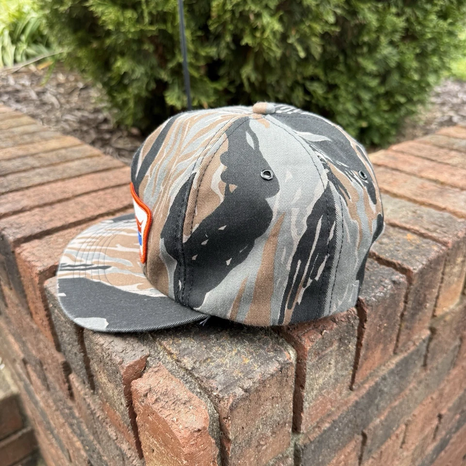 Parche de motosierra Husqvarna vintage bosque y jardín camuflaje SnapBack productos K Foto 3 de 4