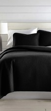NEW Oversized Quilt Set /Black - VILANO SPRING 3-PC QUILT SET-KING/CAL KING