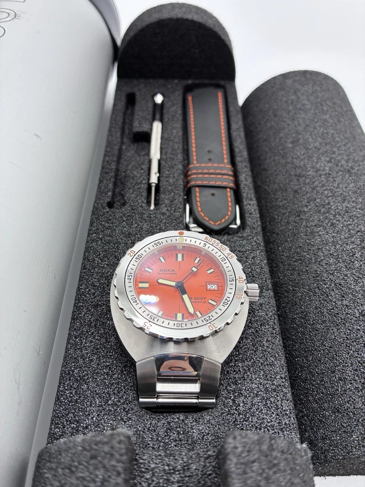 doxa sub 300t professional Mint Condition Year 2002 In Box Limited Edition - Image 3 of 4