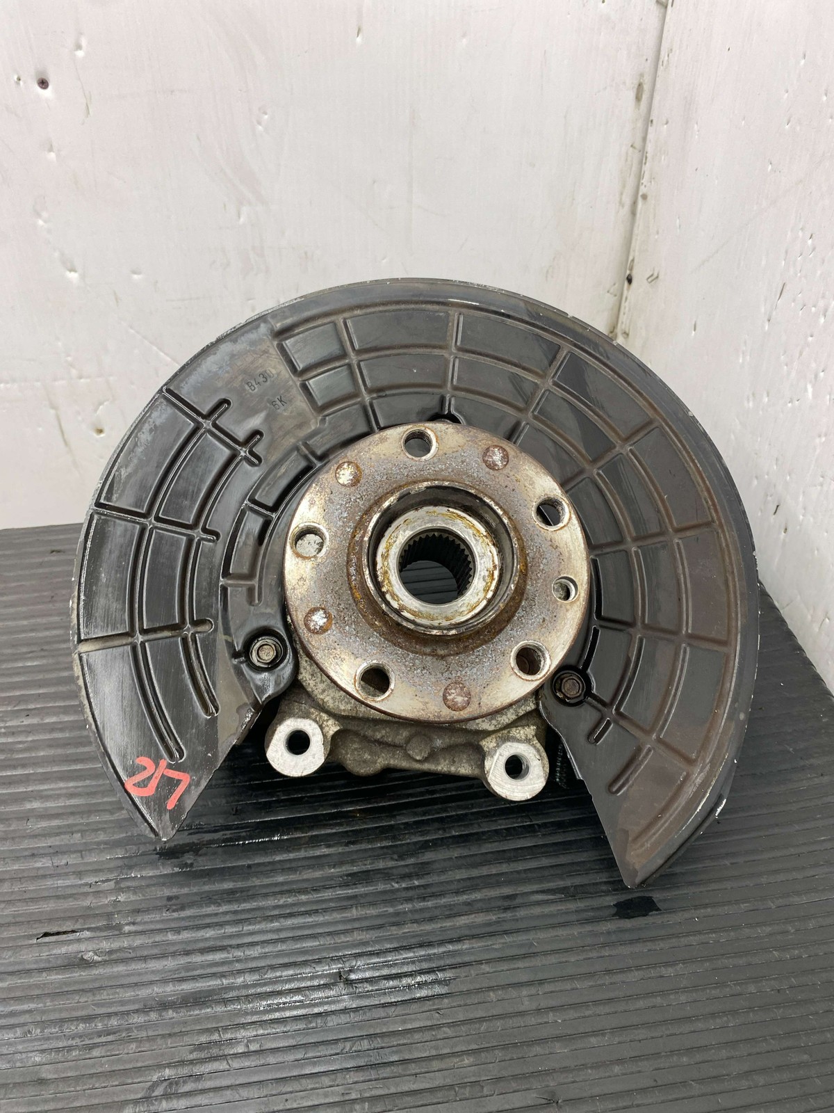 2017-2024 MASERATI LEVANTE M161 3.0L AWD REAR LEFT SPINDLE KNUCKLE HUB ASSY *62K