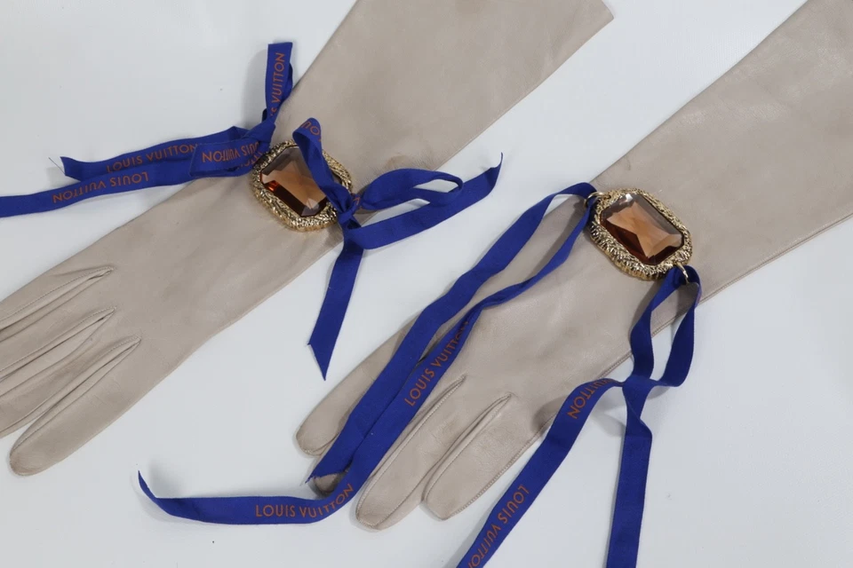 Vintage Beige Women's Long Leather Gloves Oversized Jewel Detail Size 7 1/4 - Image 4 of 4