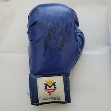 Manny Pacquiao signed/auto'd Blue Team Pacquiao left Boxing Glove w/team cofa