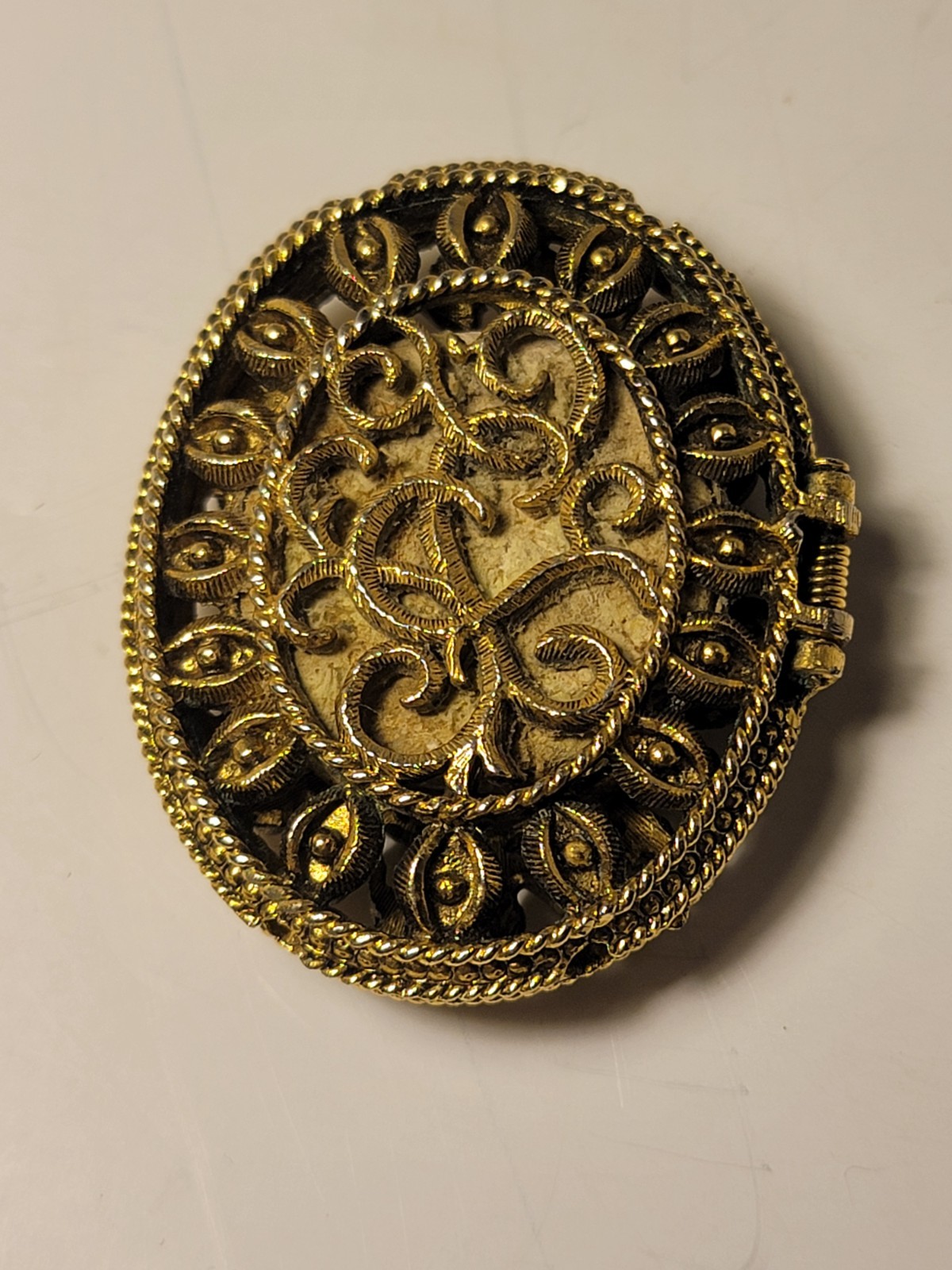 vintage 1970s Max Factor solid perfume cameo lock… - image 2