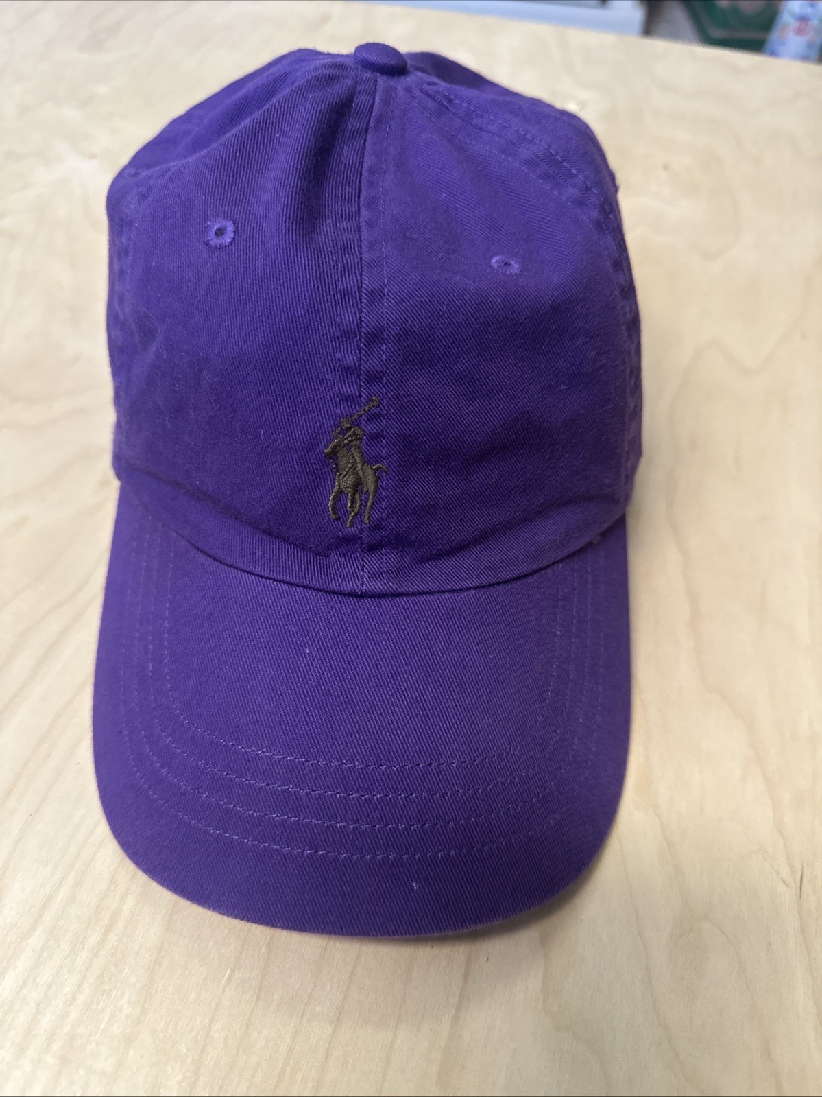 Cappello Polo Ralph Lauren viola con cinturino marrone pony schiena cappello berretto ricamato