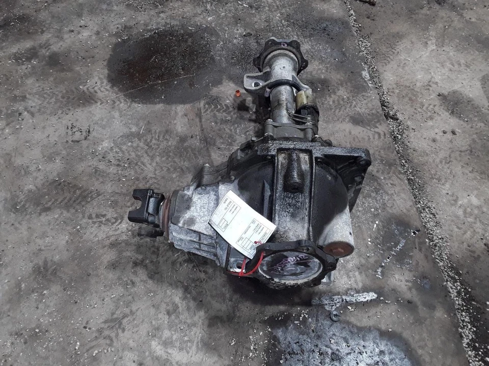 Carrier 3.23 Ratio Opt GU5 Front Axle Fits 15-19 ESCALADE 788380 - Image 2 of 4