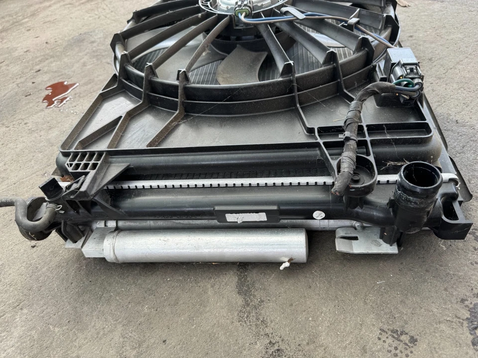 2011-2016 Chrysler 300 3.6L rwd RADIADOR VENTILADOR CONDENSADOR AC E MOTOR VENTILADOR - Imagem 4 de 4