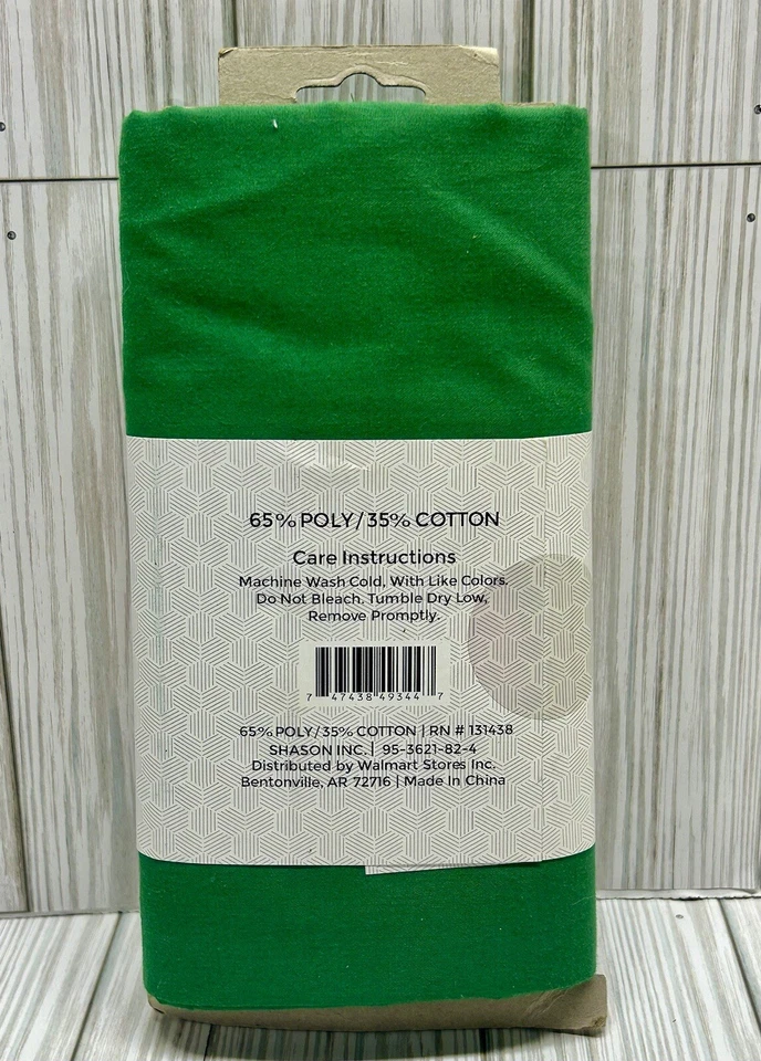 2 Yard Poly Cotton Fabric Cut 72" x 44" Green New - Image 2 of 4