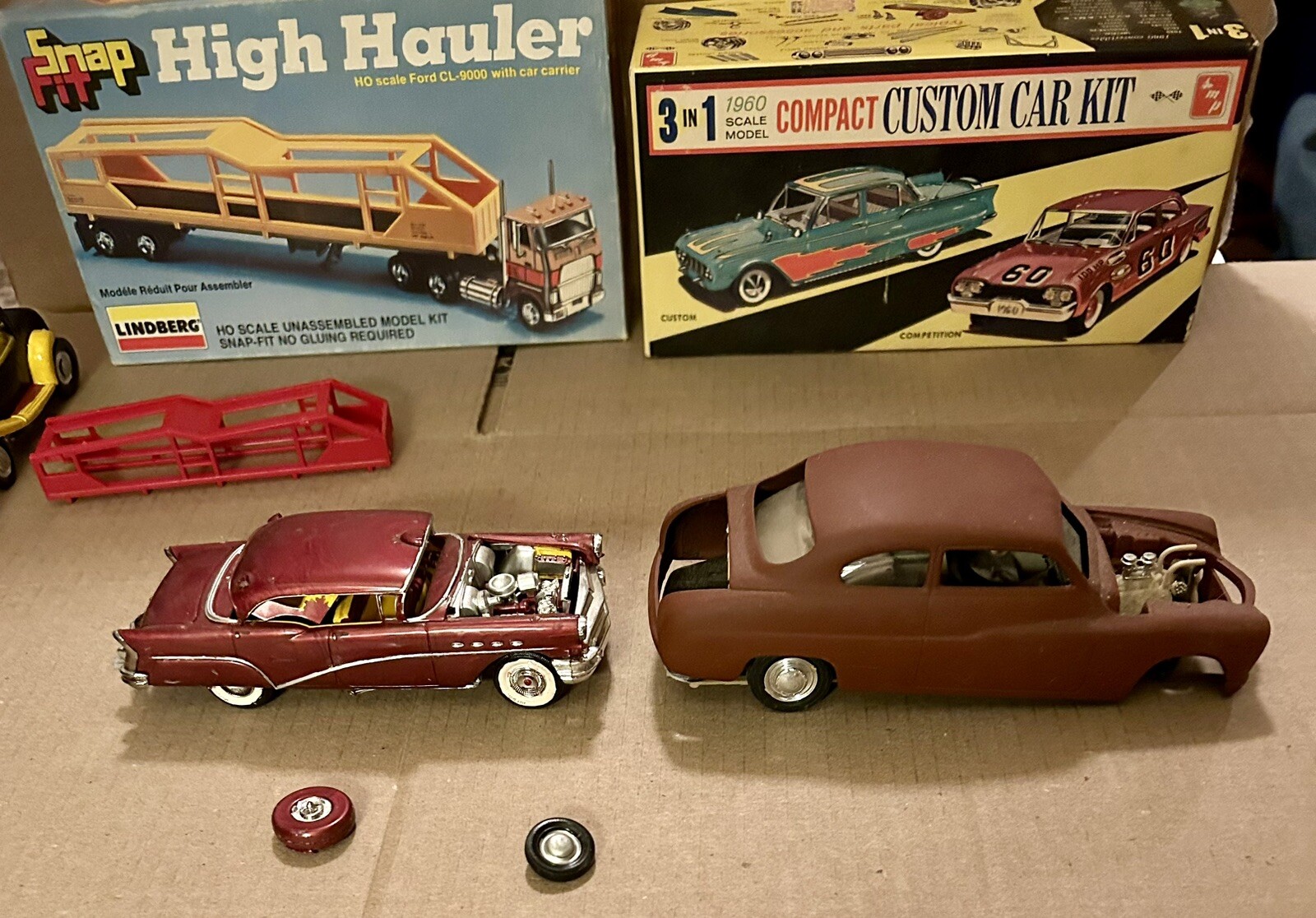 Large Lot of Partial Vintage Model Kits Pieces,Boxes, Junk Models, Be