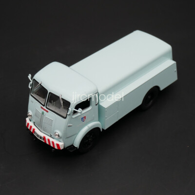 1:43 scale for IXO for Berliet for GLB Road Sweeper Truck Model Collection