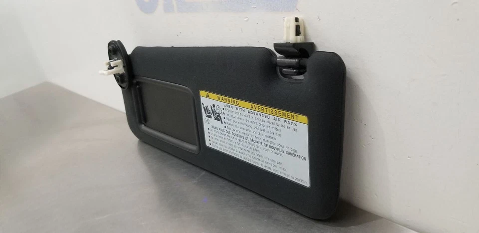 12 LEXUS IS F QUEBRA SOL ESQUERDO DRIVER PRETO - Imagem 3 de 4