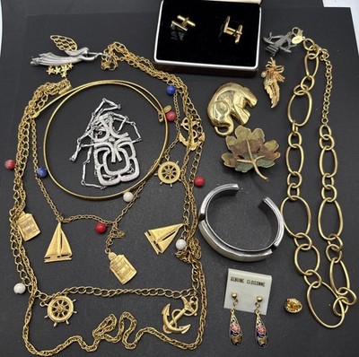 Lot Of Vintage Jewelry - Avon Bsk Claiborne Nolan Miller Joan Rivers J8