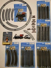 Cobblestone Corners C&C Railways Train Set Lot