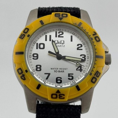 CITIZEN Q&Q VQ48-304 Quartz Belt deterioration Water Resist 10BAR 36.8mm