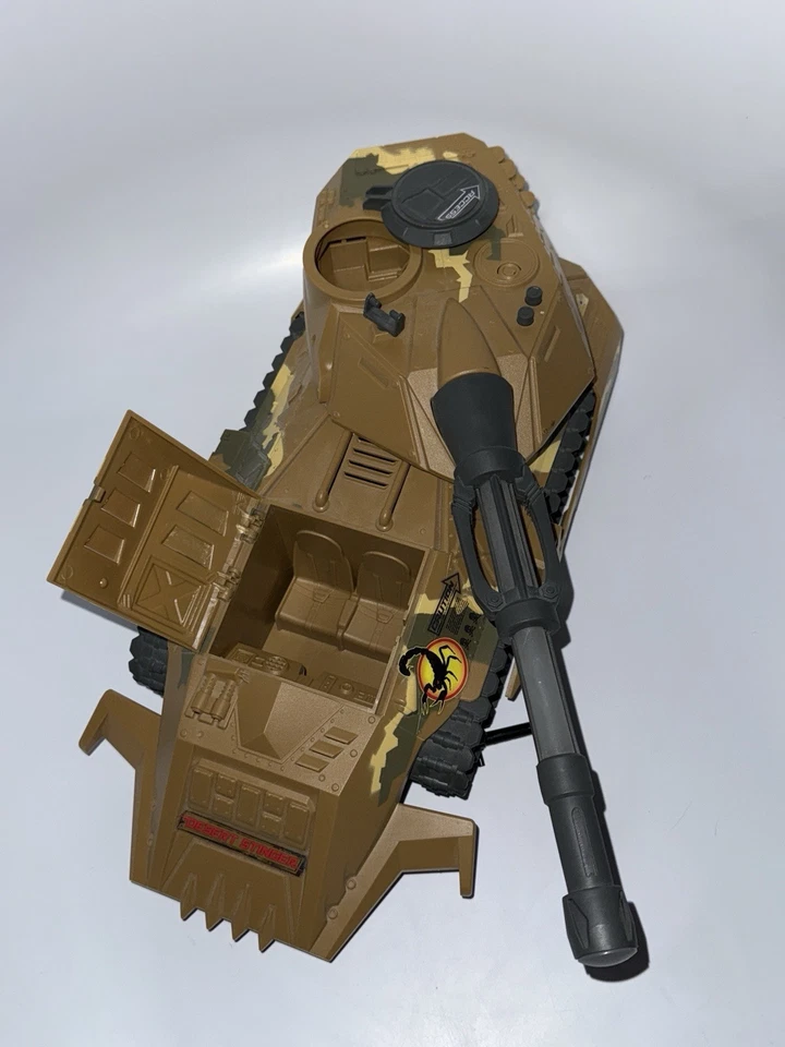 Lanard Titan Desert Stinger 2015 tanque del ejército para figuras de acción ¡Luces y sonidos! Foto 4 de 4