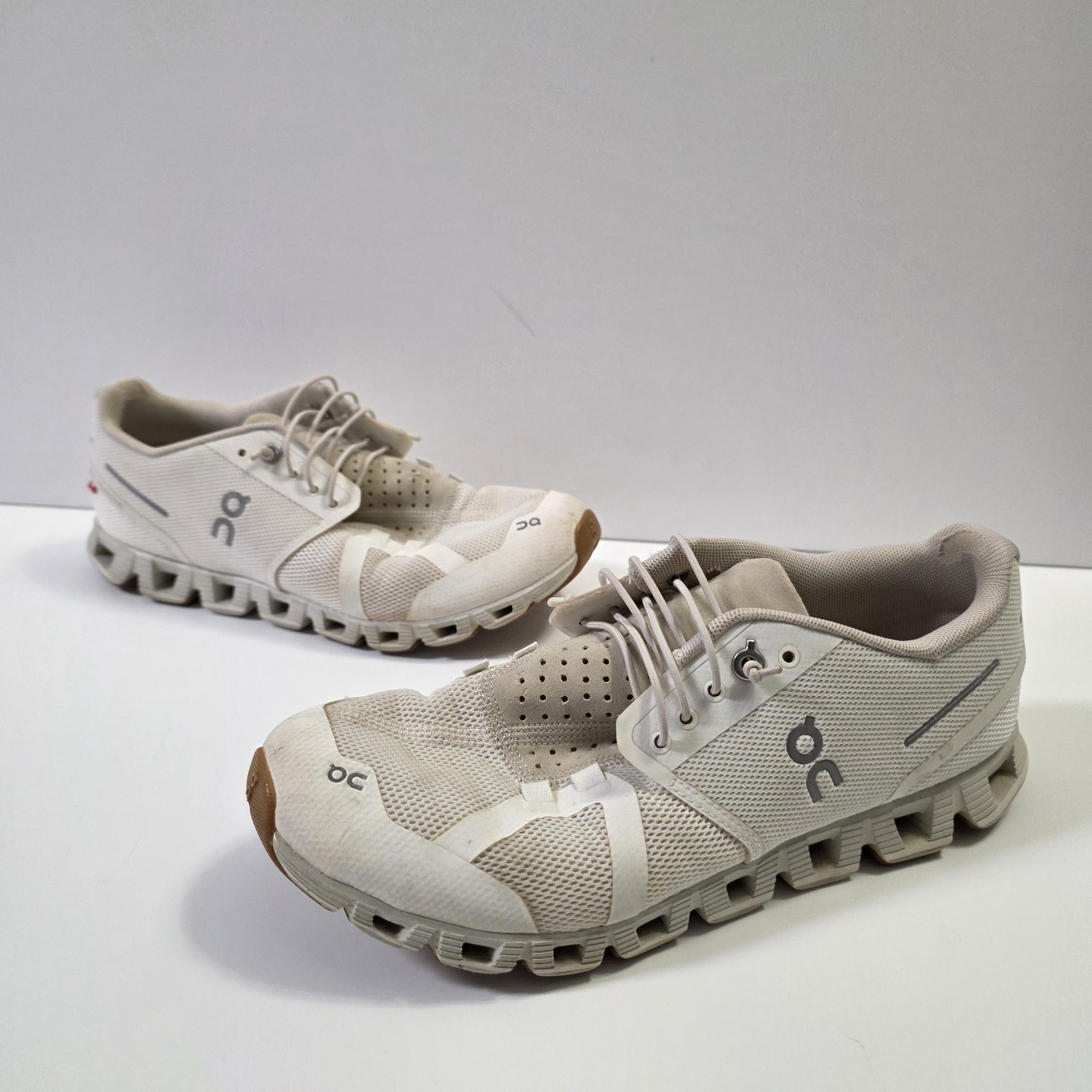 On Cloud Swiss Engineering Cloud 5 White Womens 8… - image 1