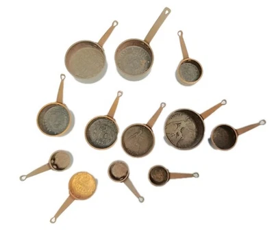 Lot De Monnaies Bronze Transformées En Mini Casseroles - Photo 1/2