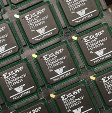 XILINX XCV100-4FG256C IC FPGA 176 I/O 256FBGA NEW