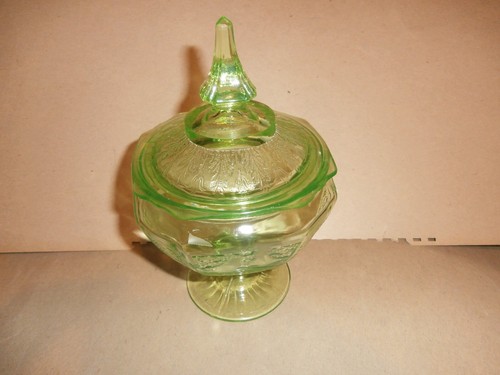Vintage grüne Depression Glas Prinzessin Süßigkeiten Schale mit Deckel - Bild 1 von 6