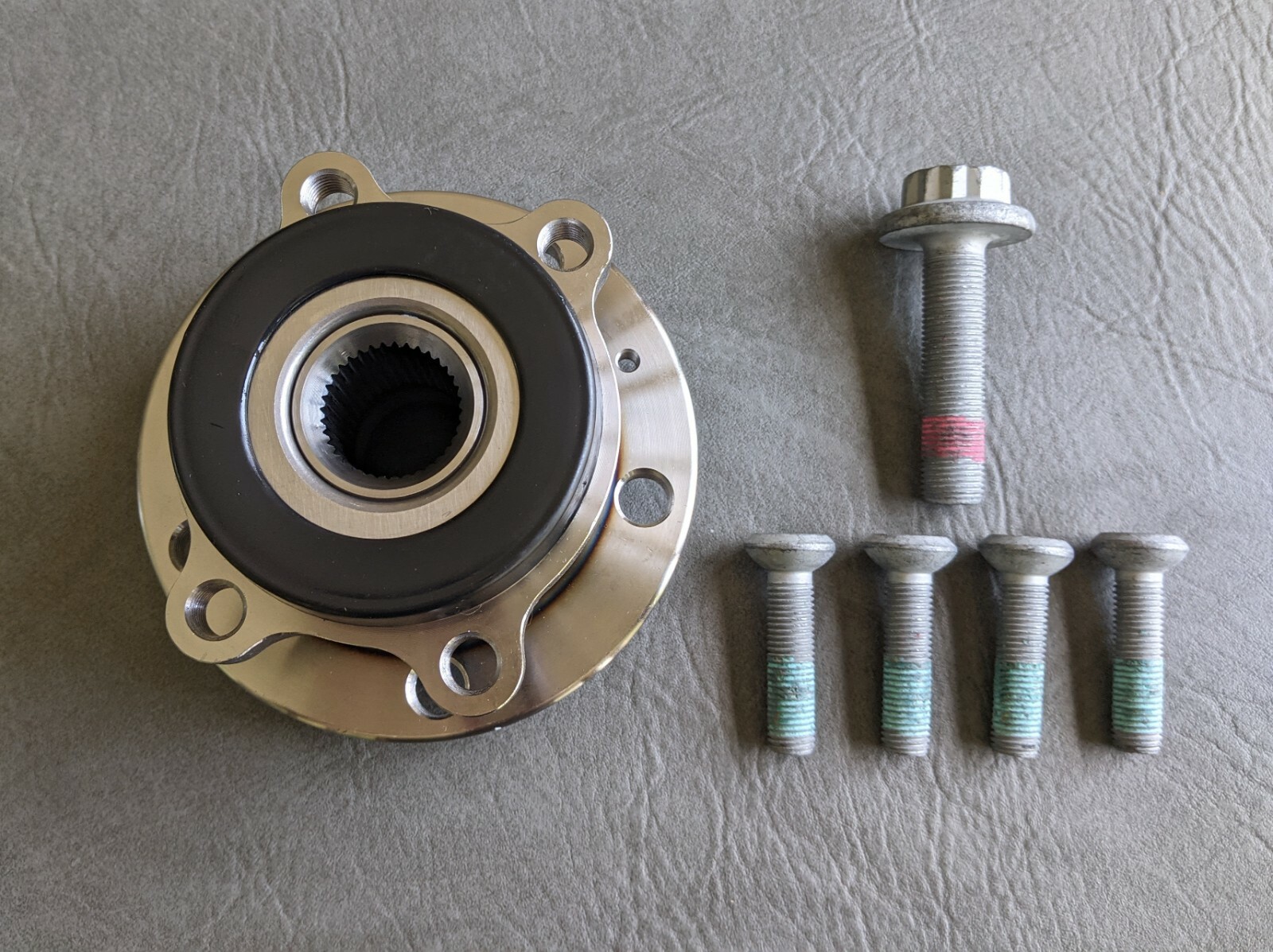 NEW OEM FAG VW FRONT WHEEL BEARING GOLF JETTA TIGUAN CC EOS 5K0 498 621