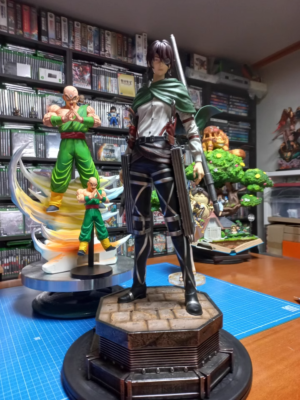 JR Studio Attack on Titan Hange Zoe 1/4 Resin Statue H56CM In