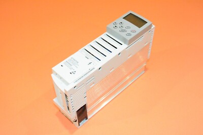 Lenze E82EV152_2B Frequenzumrichter
