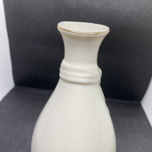 The Cameo Ribbon Vase Royal Heritage Collection White Porcelain Vase Flower 6” - Picture 4 of 6