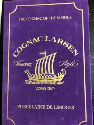 Cognac Larsen, Viking Ship, Limoges Porzellan, 0,7L, 40% vol.