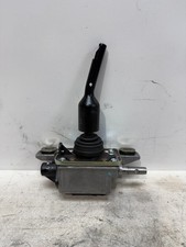 2007 Corvette Z06 Oem Shifter Assembly With Box And Rod Used 2007 Corvette Z06 Oem Shifter Assembly With Box And Rod Used