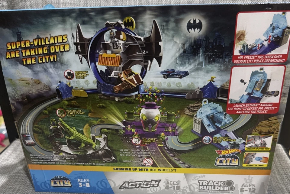 全新 DC 风火轮 City Mr. 冻结警察接管游戏套装 4-8 岁 全新 — 第 4/4 张图片