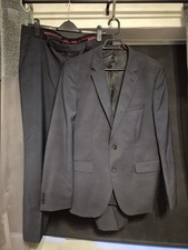 Mens Hugo Boss 2 Piece Suit  Dark Blue 36" Waist