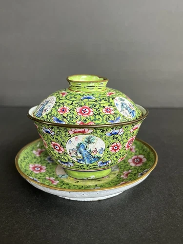 A rare Chinese Qing dynasty (1736-1908) copper-bodied painted enamel lidded bowl