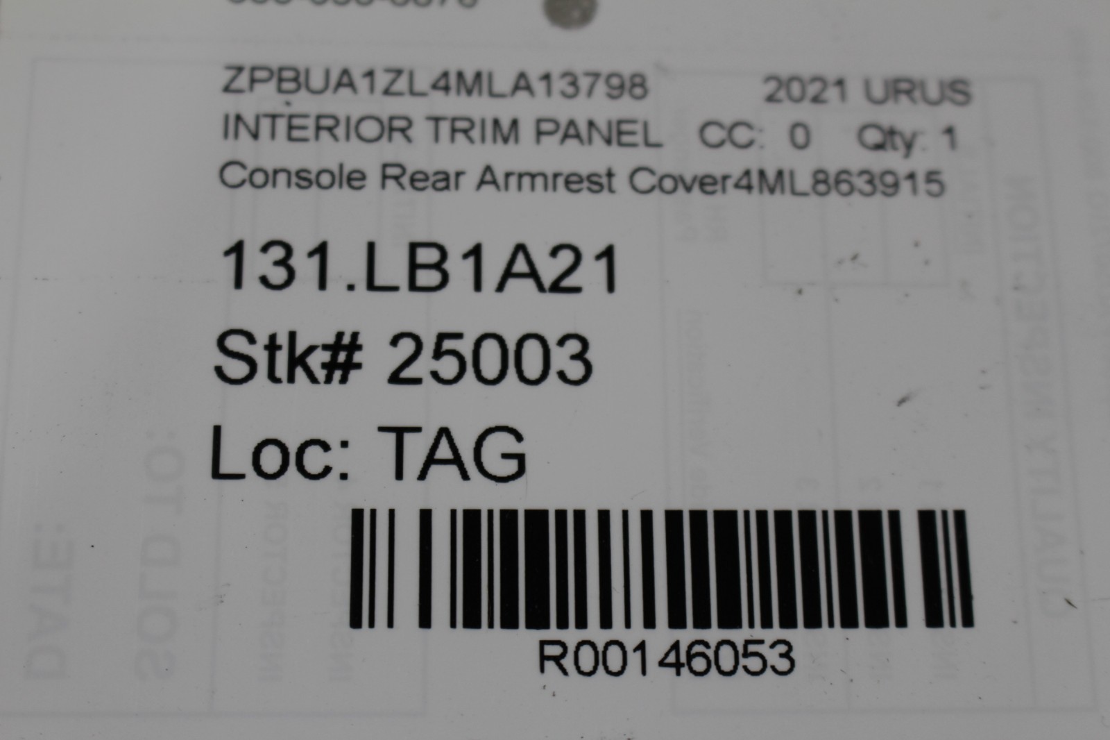 Lamborghini Urus Rear Armrest P/N 4ML863915