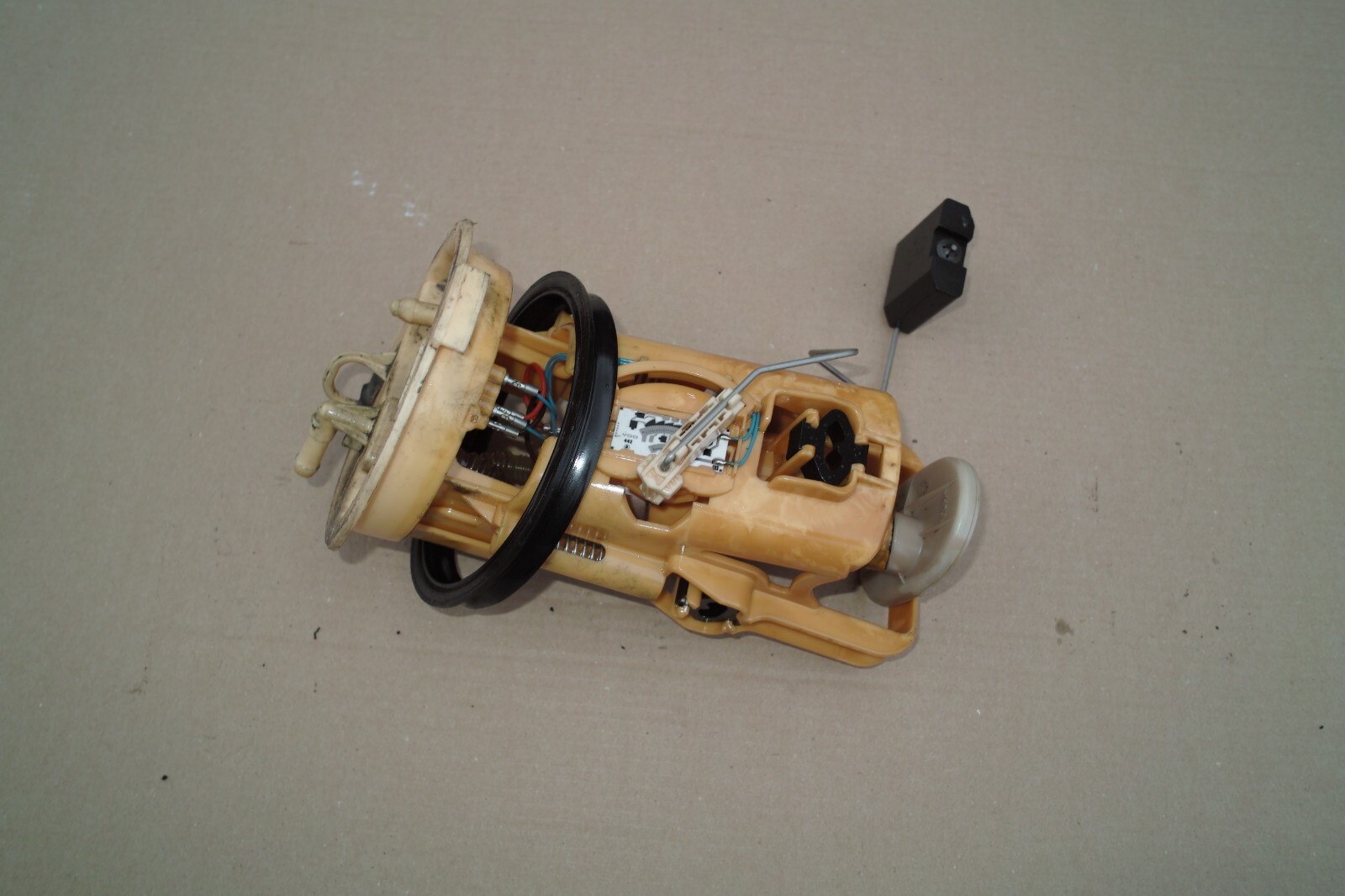 BMW 3 Series E46 320d/330d VDO in Tank Fuel Pump and Sender  