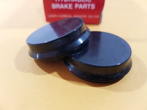 TOYOTA LAND CRUISER FJ40 FJ45 BJ40 HJ45 FRONT WHEEL CYLINDER CUP SIZE 1 1/4" SET - Picture 2 of 5