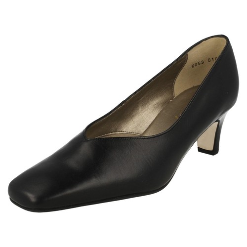 Ladies Equity Black Waxy Leather Slip 